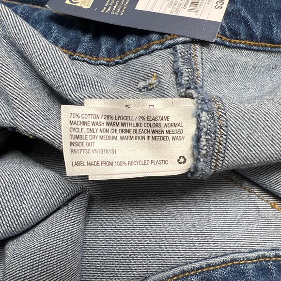 NWT Universal Thread High Rise Flare Denim Jeans Medium Wash Junior Size 17R - Picture 6 of 6